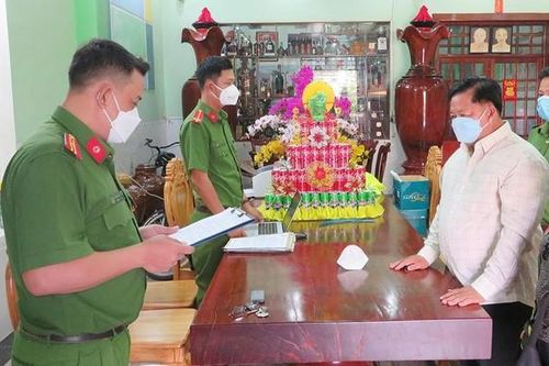 Bắt hai cựu CSGT liên quan đến vụ cấp biển số xe 'đẹp'