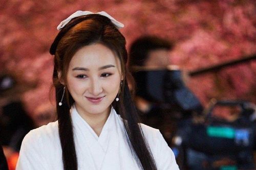 Cao Hải Ninh vướng nghi vấn mua bình luận khi vào vai Tiểu Long Nữ