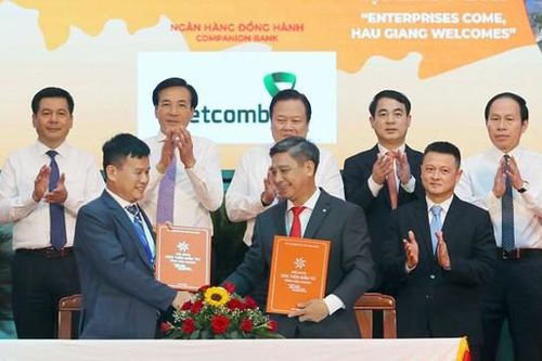 Thủ tướng Phạm Minh Chính dự Hội nghị Xúc tiến đầu tư tỉnh Hậu Giang