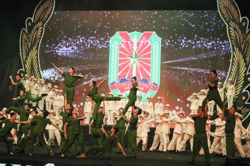 60 năm vang mãi bản hùng ca