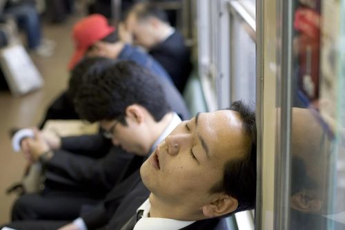 Cách các công ty Nhật giúp nhân viên ngủ trưa