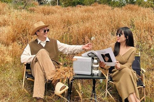 Cặp đôi Hà Nội mang 8 vali đồ, chi 150 triệu đồng lái xe đi xuyên Việt