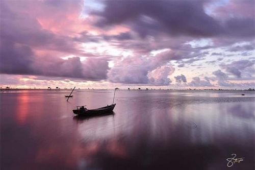 Bãi biển hoang sơ ở Thái Bình với những chòi canh ngao ẩn hiện đầy thơ mộng