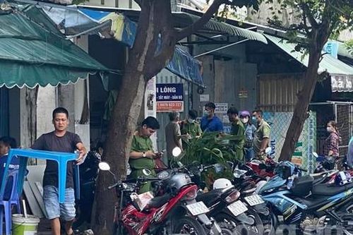 Ghen tuông, người đàn ông đâm chết thanh niên trong phòng trọ của vợ cũ