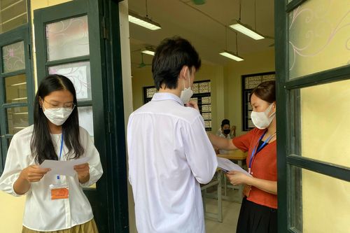 Đoán 'trúng tủ' đề Ngữ văn: Cách ra đề có cần thay đổi?