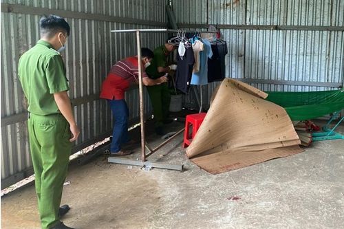 Sát hại người yêu vì nghĩ mình bị… bỏ bùa