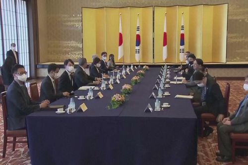 Ngoại trưởng Nhật Bản - Hàn Quốc hội đàm tại Tokyo