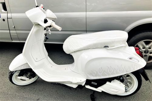 Vespa Sprint Justin Bieber xuất hiện tại TP.HCM