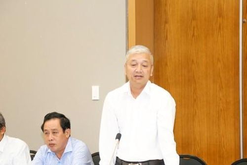 62 nhân viên y tế Bình Định xin nghỉ việc, thôi việc, bỏ việc