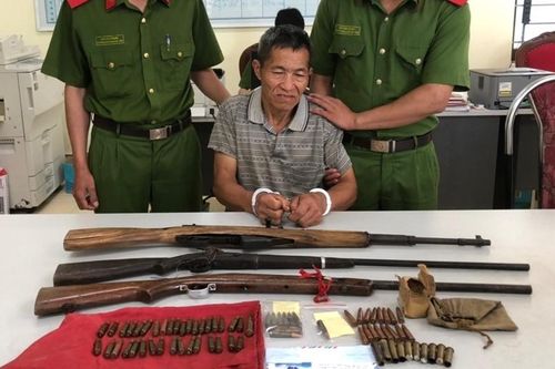 Bắt 'trùm' ma túy ở đất lửa Lóng Luông, thu 3 khẩu súng, đạn đã lên nòng