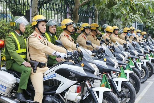 Cảnh sát Việt Nam mưu trí, dũng cảm, vì nước, vì dân quên thân phục vụ
