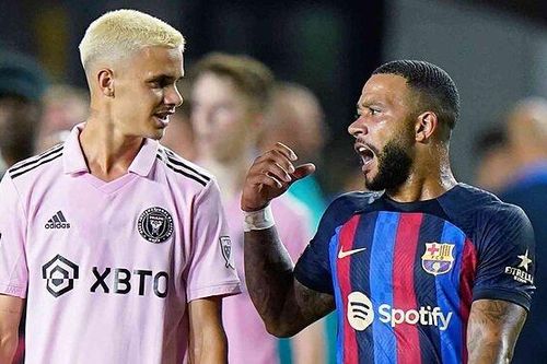 Con trai Beckham ra sân 5 phút trong trận thua Barca 0-6