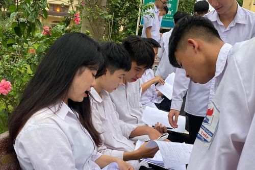 Nhiều địa phương chấm thi tốt nghiệp THPT xong: Bí mật điểm thi đến phút chót