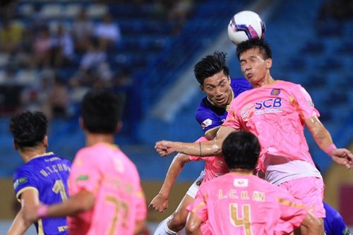 Đoàn Văn Hậu đá chính và chơi tốt, Hà Nội FC thắng dễ Sài Gòn