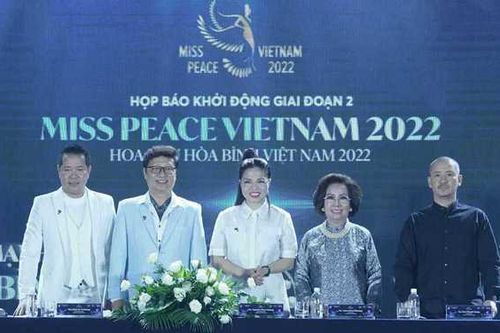 Trưởng BGK Miss Peace Vietnam 2022 nói về xóa bỏ phần thi bikini