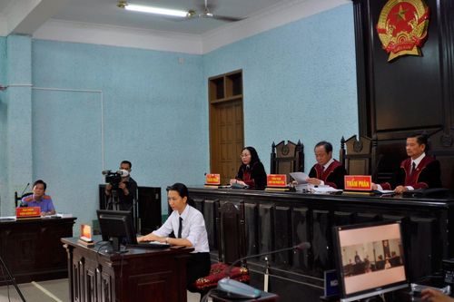 TAND tỉnh Gia Lai xét xử phiên tòa trực tuyến vụ án đánh bạc