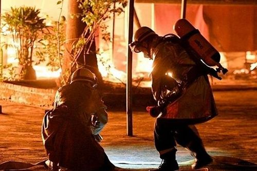 Cháy nhà hàng Bò tơ trên đường Lê Đức Thọ, Hà Nội