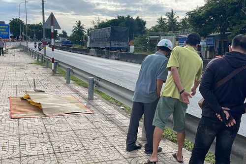 Phát hiện người đàn ông tử vong ven đường, có nhiều vết thương