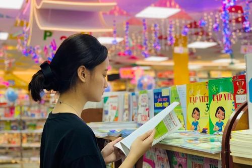 Phụ huynh tìm cách giảm chi phí, tăng hiệu quả sử dụng sách giáo khoa
