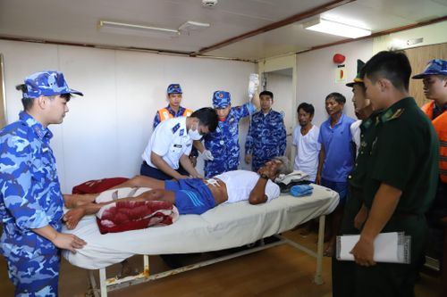 Ngư dân sống sót: 'Mừng được vào bờ nhưng đau lòng mất 3 người thân vì đói, khát'