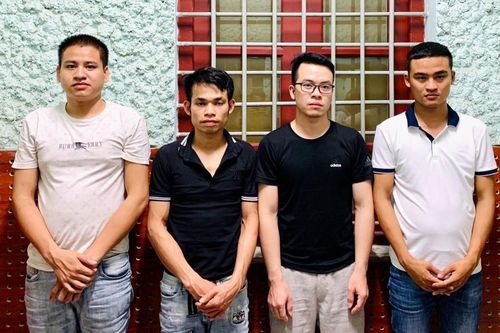 Nhân viên y tế làm giả giấy ra viện bán cho công nhân