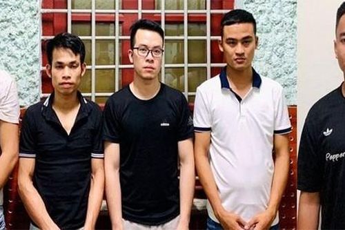 Nhân viên y tế sử dụng con dấu, giả mạo chữ ký lãnh đạo bán 'Giấy ra viện'