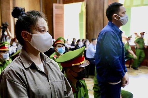 Trả hồ sơ điều tra lại vụ án bạo hành bé gái 8 tuổi tử vong