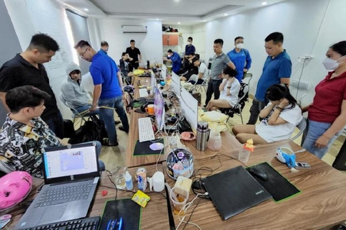 Triệt phá đường dây cho vay lãi nặng qua ứng dụng trên điện thoại
