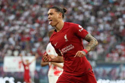 Tân binh đắt giá lập poker, Liverpool thắng tưng bừng