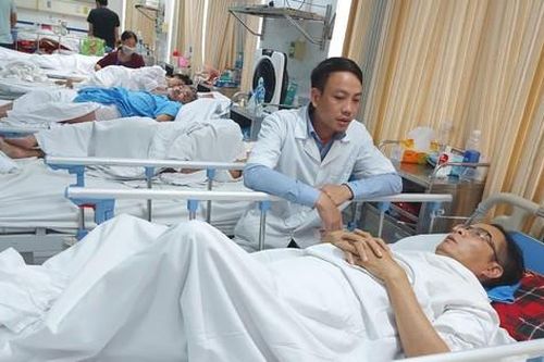 Chuyện ít biết về những người chăm sóc thương, bệnh binh