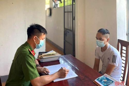 Vận động đối tượng từ Đài Loan về Hà Tĩnh đầu thú