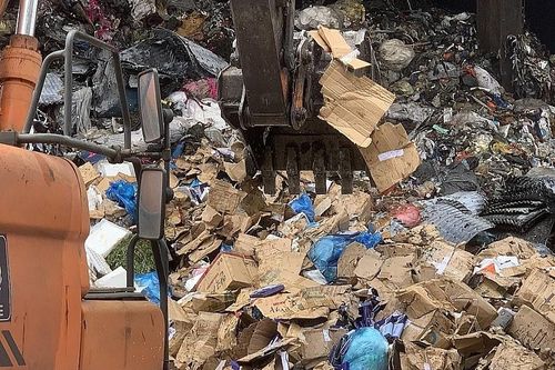 Quản lý thị trường Hà Nội: Tiêu hủy gần 8 tấn mỹ phẩm nhập lậu