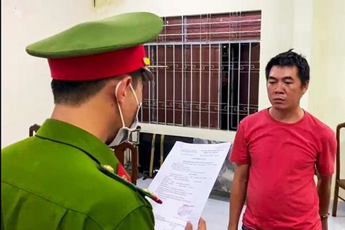 Nhậu say, cầm dao đuổi chém người lúc nửa đêm