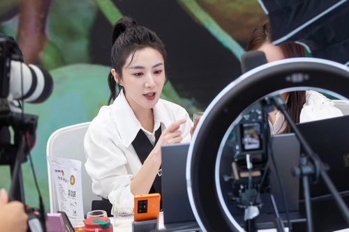 Từng ông hoàng, bà chúa livestream đang biến mất