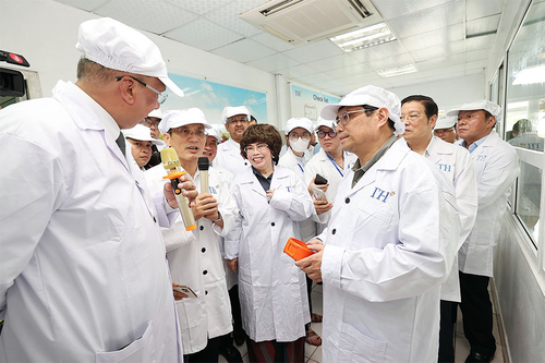 Thủ tướng Chính phủ Phạm Minh Chính thăm Tập đoàn TH tại Nghệ An