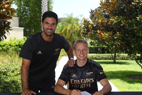 Zinchenko chính thức gia nhập Arsenal