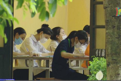 Hà Nội có thí sinh đạt 9,75 điểm tốt nghiệp môn Ngữ văn
