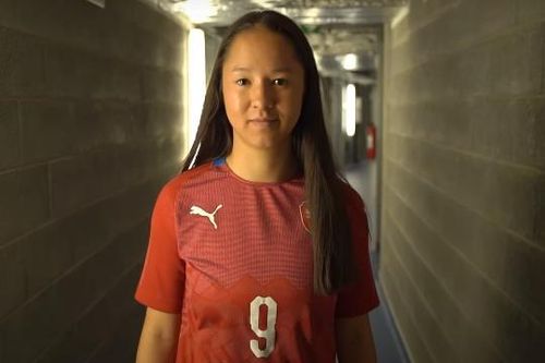 Nữ tiền đạo Việt kiều khoác áo U19 CH Czech