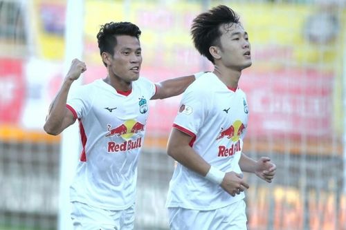 HLV Petrovic: 'HAGL hoàn toàn có thể đua vô địch'