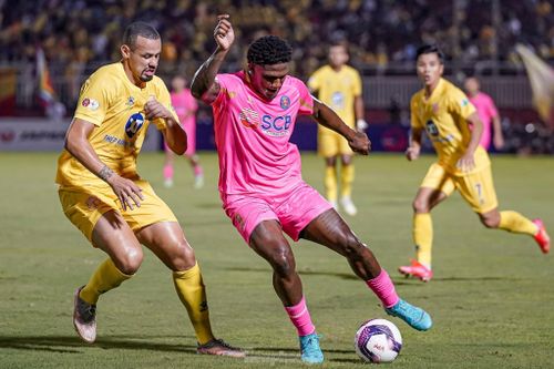 Chia điểm với Nam Định trên sân nhà, Sài Gòn FC vẫn 'cầm đèn đỏ'