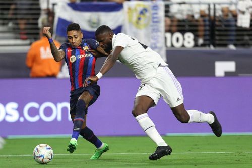 Video bàn thắng Real Madrid 0-1 Barcelona: Tuyệt phẩm của tân binh
