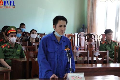 Em vợ đâm trọng thương anh rể, lãnh án 8 năm tù