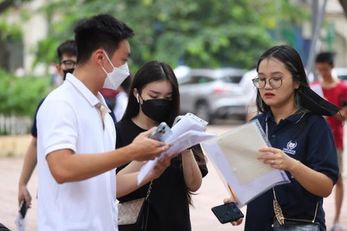 Thi tốt nghiệp THPT: Số điểm 10 giảm hơn 4 lần, môn Lịch sử tăng mạnh