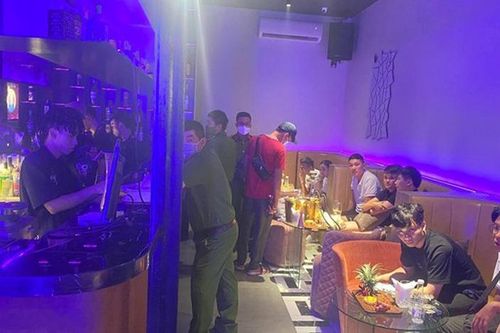 CAQ Hà Đông đột kích 2 ổ 'bóng cười' trá hình