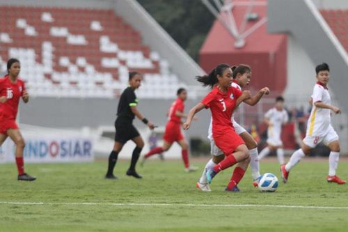 U18 nữ Việt Nam đại thắng 9-0 U18 nữ Singapore