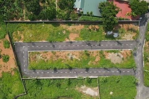 Hết 'sốt đất', nhà đầu tư mắc kẹt tại đất ven đô