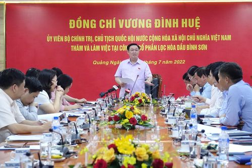 Chủ tịch Quốc hội thăm và làm việc với Công ty CP Lọc hóa dầu Bình Sơn