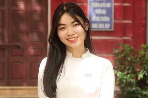 Gặp 3 gương mặt 10 điểm môn Văn ở Huế