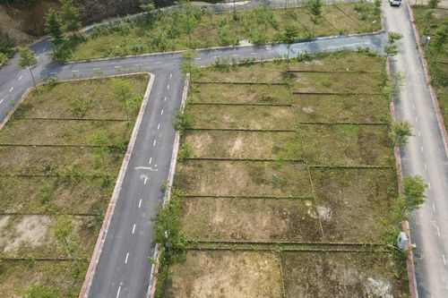 Cận cảnh loạt dự án phân lô 'trồng cỏ' sau sốt nóng, hàng nghìn tỷ chôn vùi trong đất