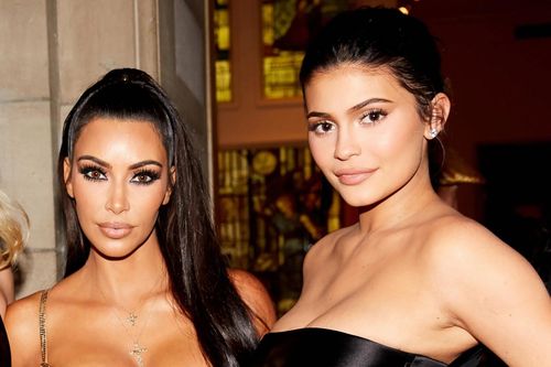 Chị em nhà Kim Kardashian chê Instagram khi sao chép TikTok